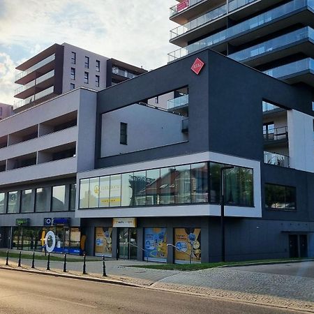 Apartament Q Apart CORAL - parking, klimatyzacja, Netflix, STUDIO Łódź Zewnętrze zdjęcie